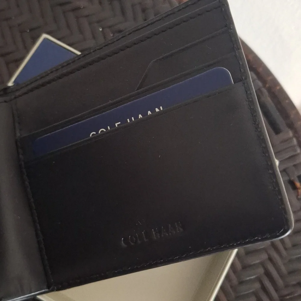 Cole Haan Leather Wallet Black Mens Classic Gift New in Box